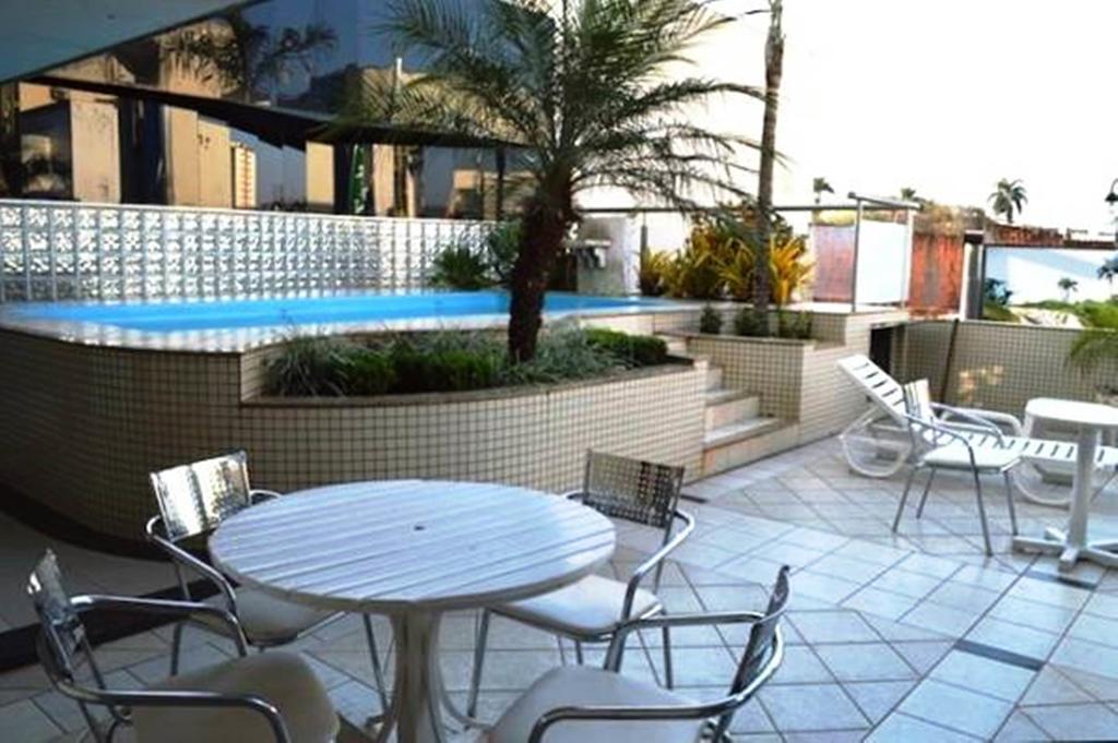 Hotel Monte Rey 蒙蒂斯克拉鲁斯 外观 照片