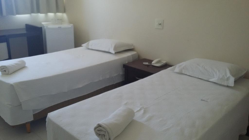 Hotel Monte Rey 蒙蒂斯克拉鲁斯 外观 照片