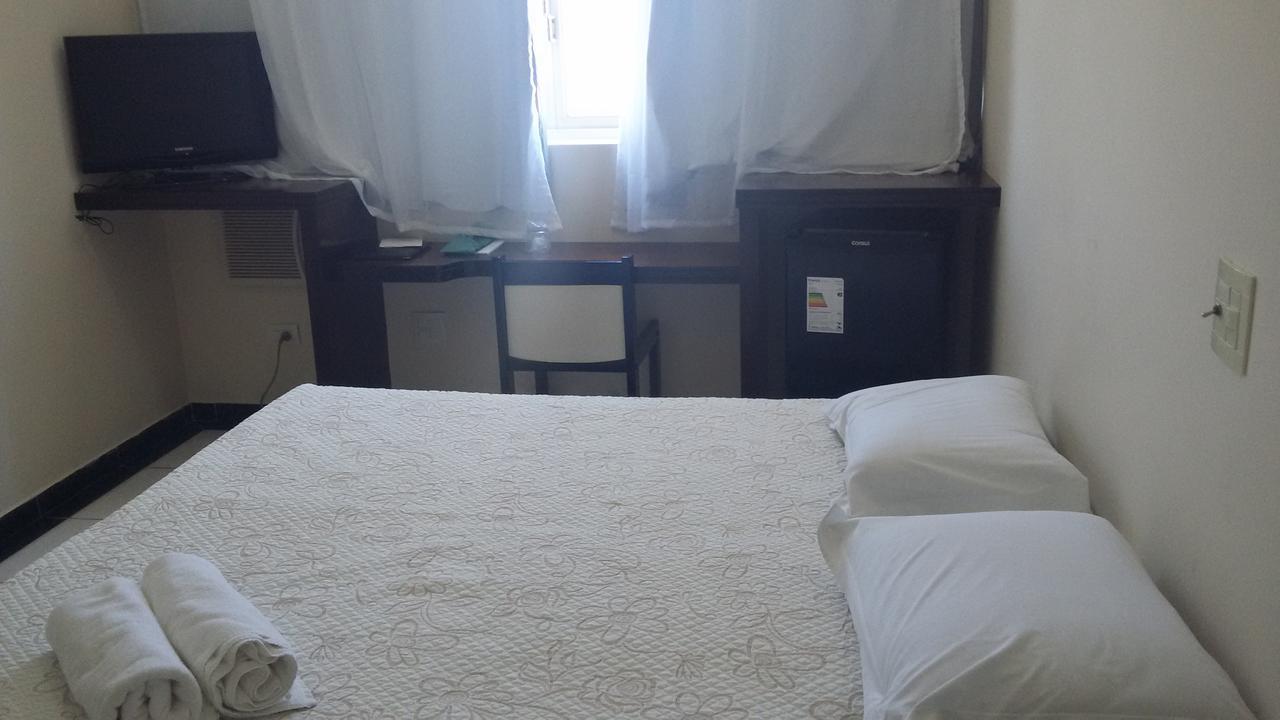 Hotel Monte Rey 蒙蒂斯克拉鲁斯 外观 照片